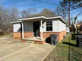 featured image of 530 N Main St