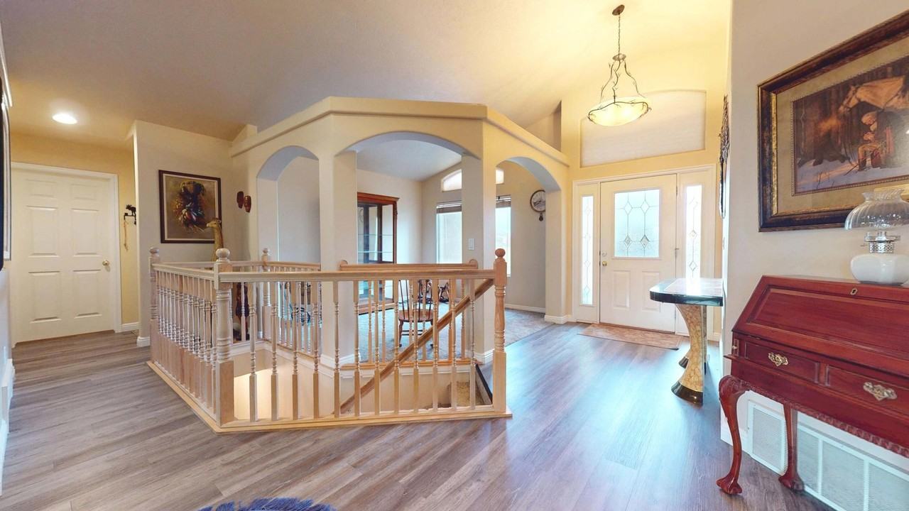 853 Kestrel Ct - Photo 4 of 44