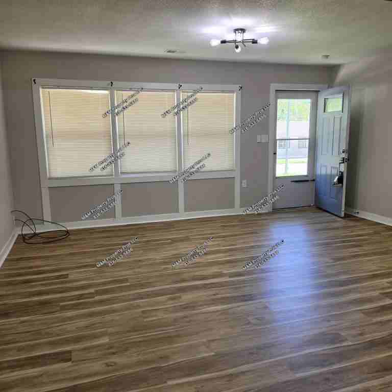 7610 E 113th St - Photo 4 of 24