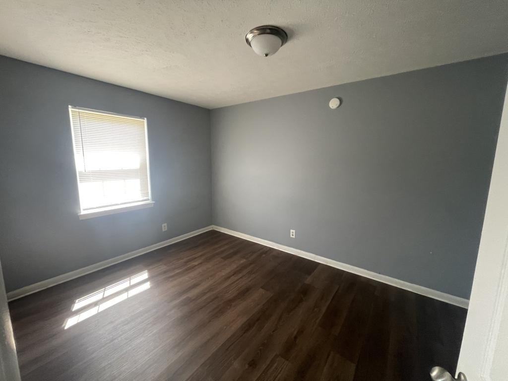 409 Beta St ##D - Photo 4 of 7