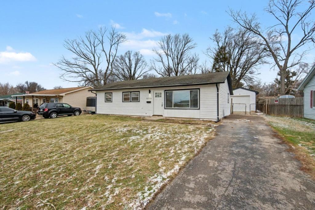 5713 Mayville Dr - Photo 5 of 33