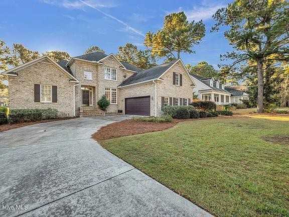 912 Wild Dunes Cir - Photo 2 of 25