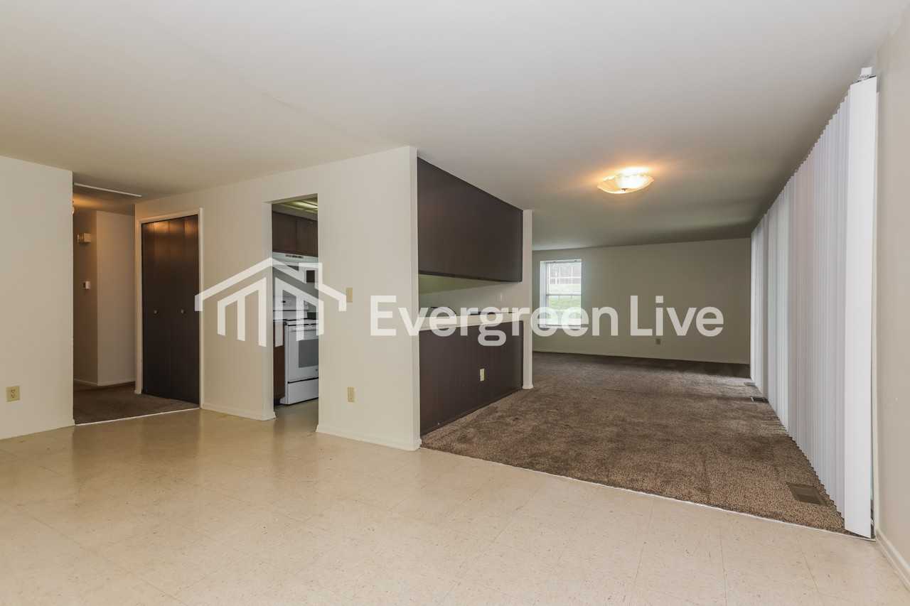 5666 Troy Villa Blvd - Photo 5 of 15