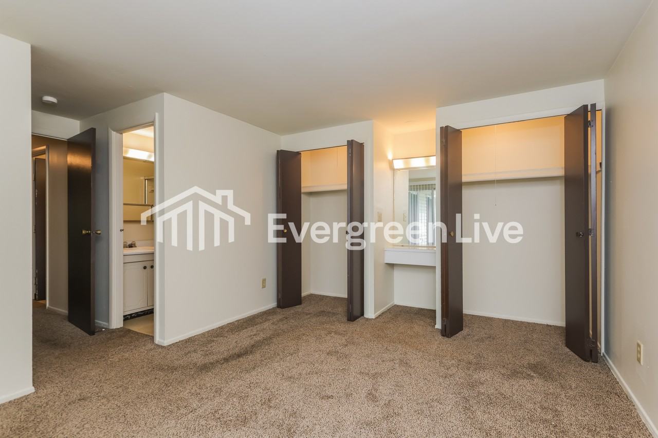 5666 Troy Villa Blvd - Photo 7 of 15