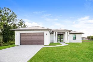 6133 6133 Hughes Ave - Photo 1 of 1