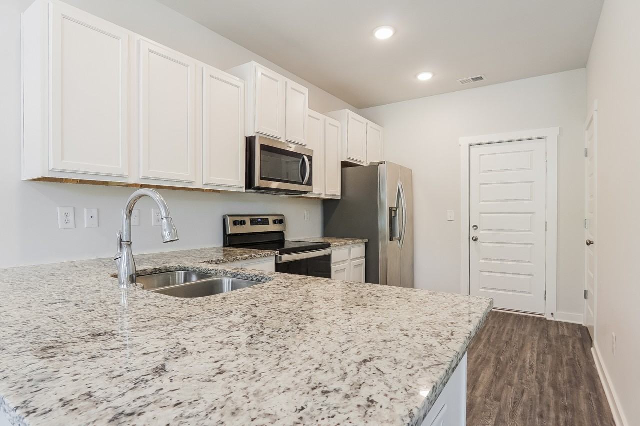 5541 Cathwick Trce - Photo 3 of 21