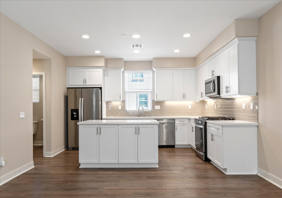 4358 Saint Cloud Way - Photo 2 of 23