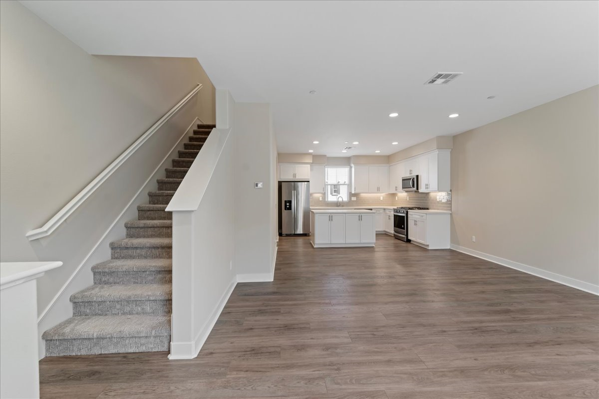 4358 Saint Cloud Way - Photo 7 of 23