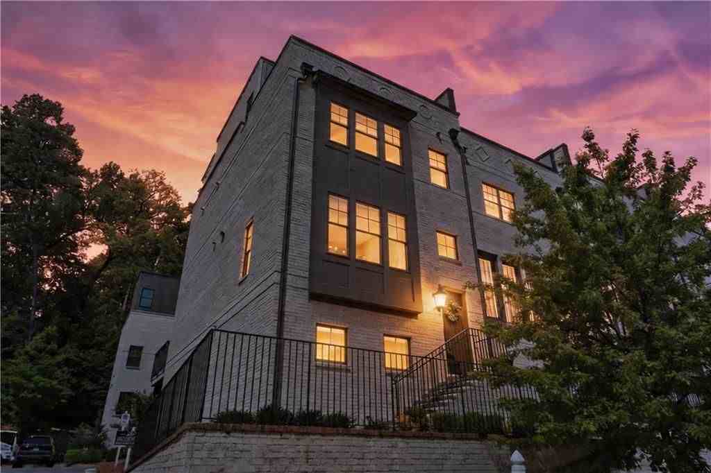1801 Huntington Hills Ln Nw - Photo 3 of 50