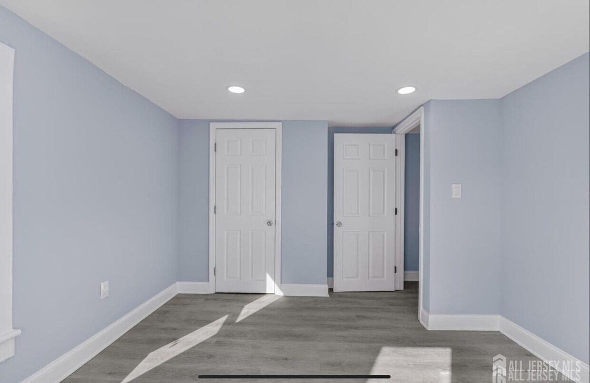 29 Levinson Ave - Photo 7 of 13