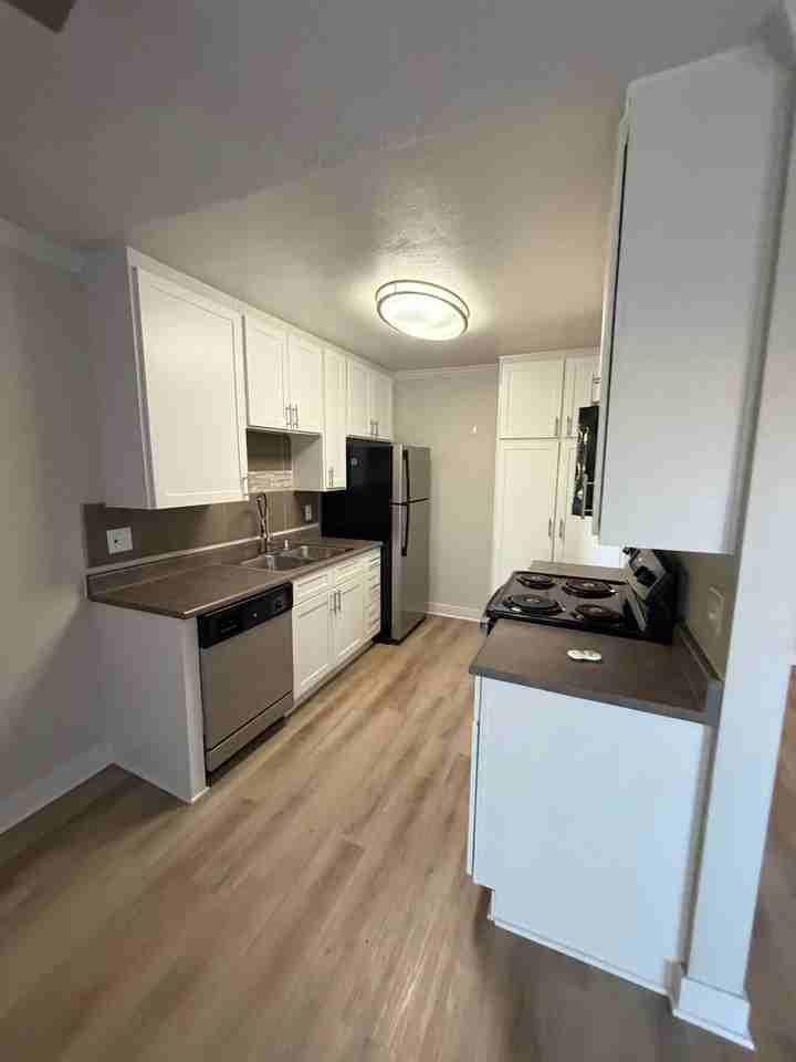 3675 Barnard Dr. - Photo 5 of 28