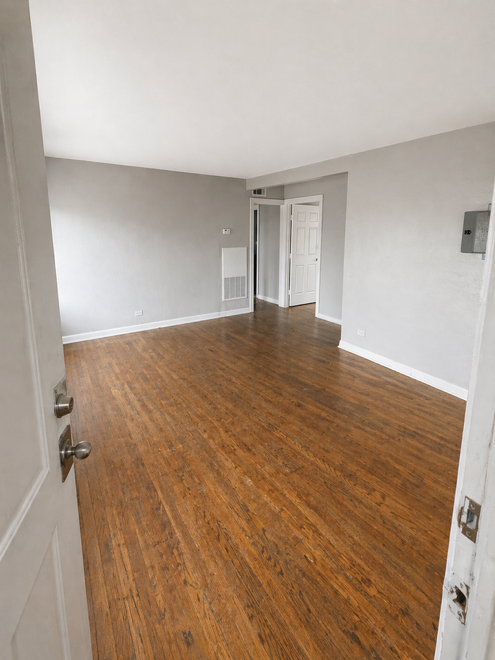 UNIVERSITY PARK APARTMENTS - Photo 4 of 5