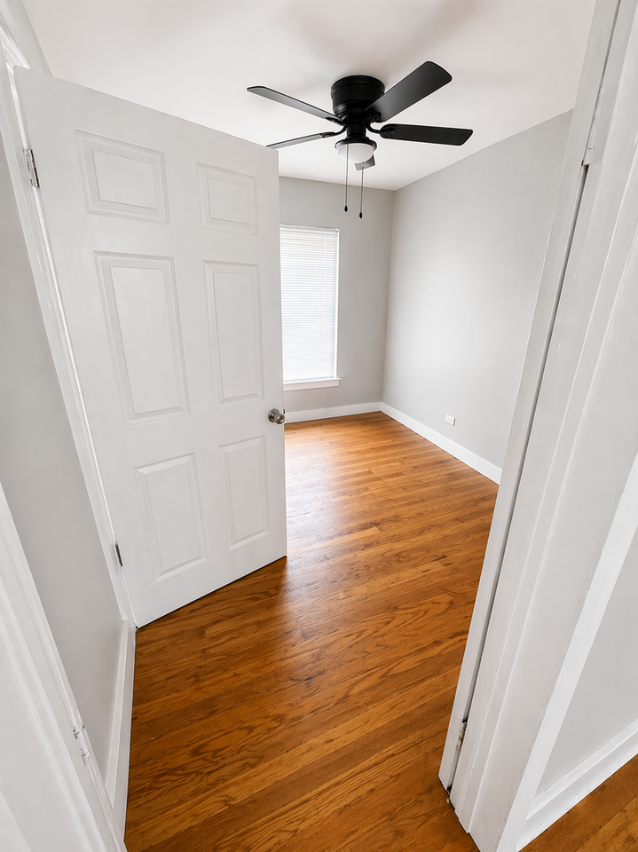 2347 Cincinnati Ave - Photo 3 of 6