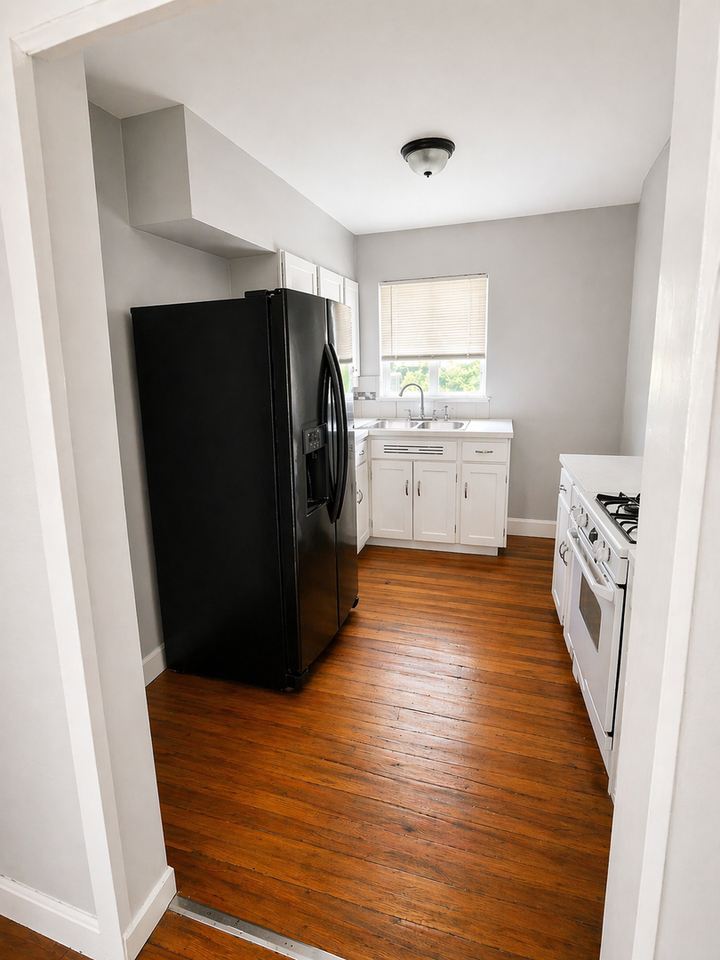 2347 Cincinnati Ave - Photo 5 of 6
