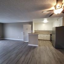 652 Moss St - Photo 1 of 1