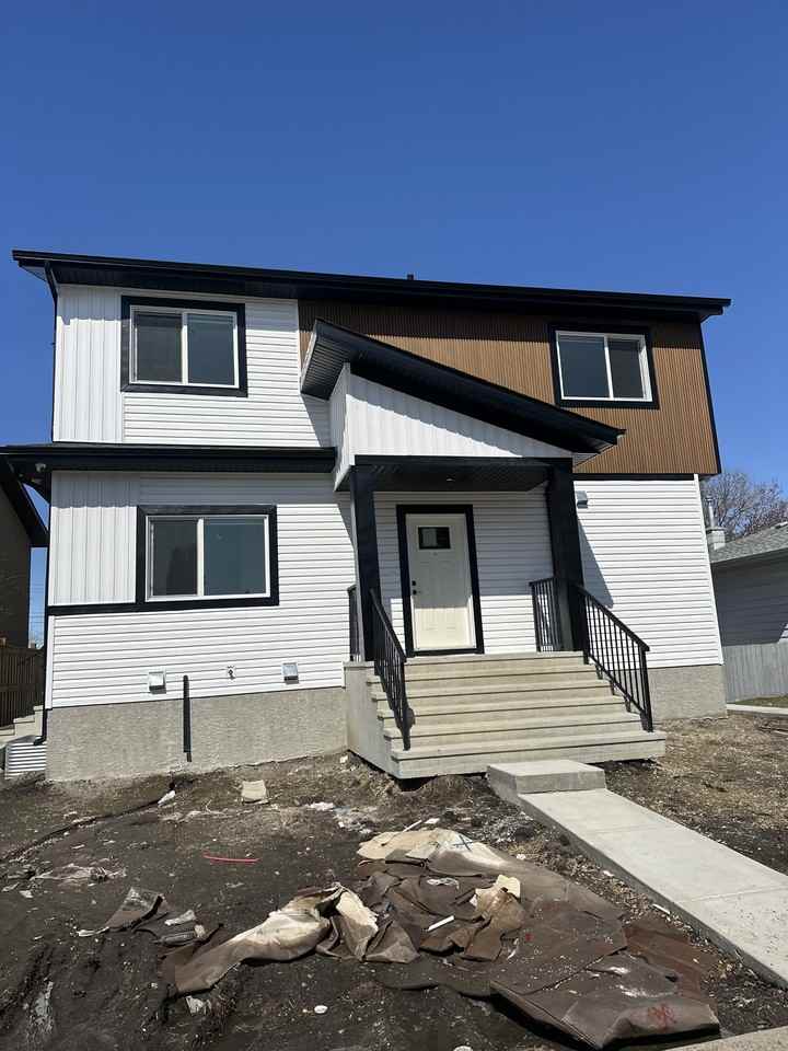 Britannia Youngstown – 15906 106A Ave - Photo 3 of 15