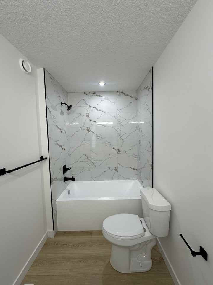 Britannia Youngstown – 15906 106A Ave - Photo 5 of 15