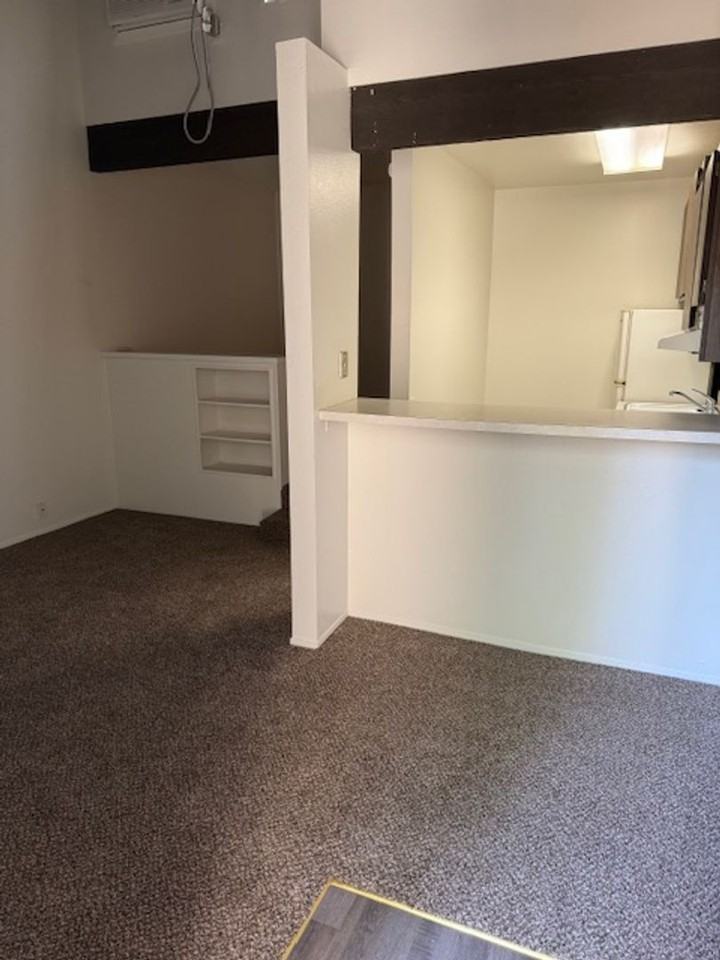 4171 California Ave #13 - Photo 5 of 10