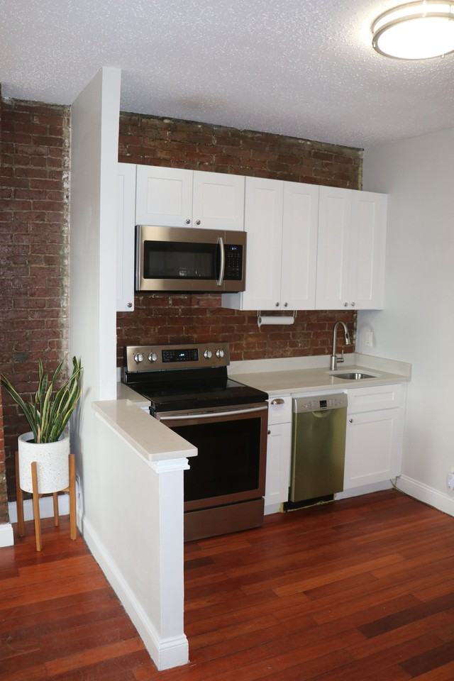 320 Warren St #2 - Photo 2 of 29