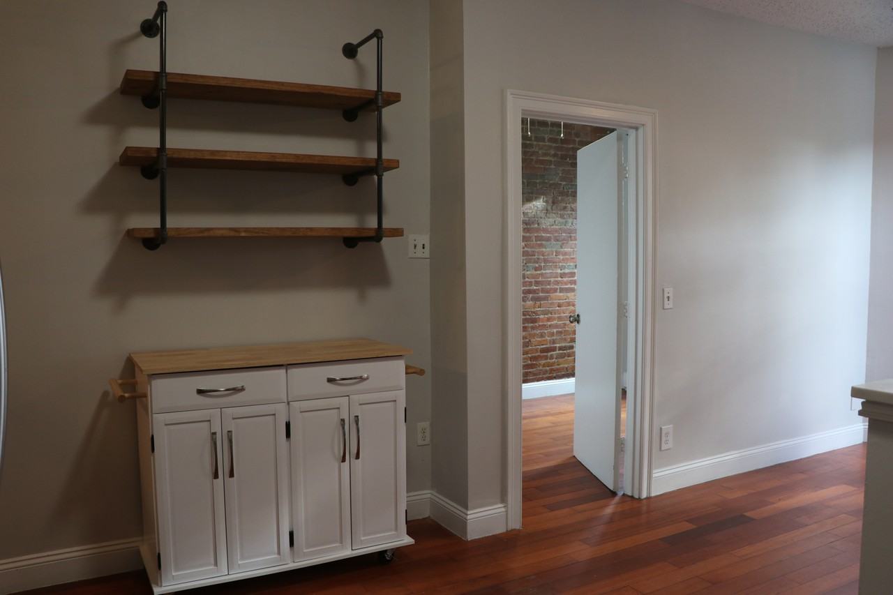 320 Warren St #2 - Photo 6 of 29