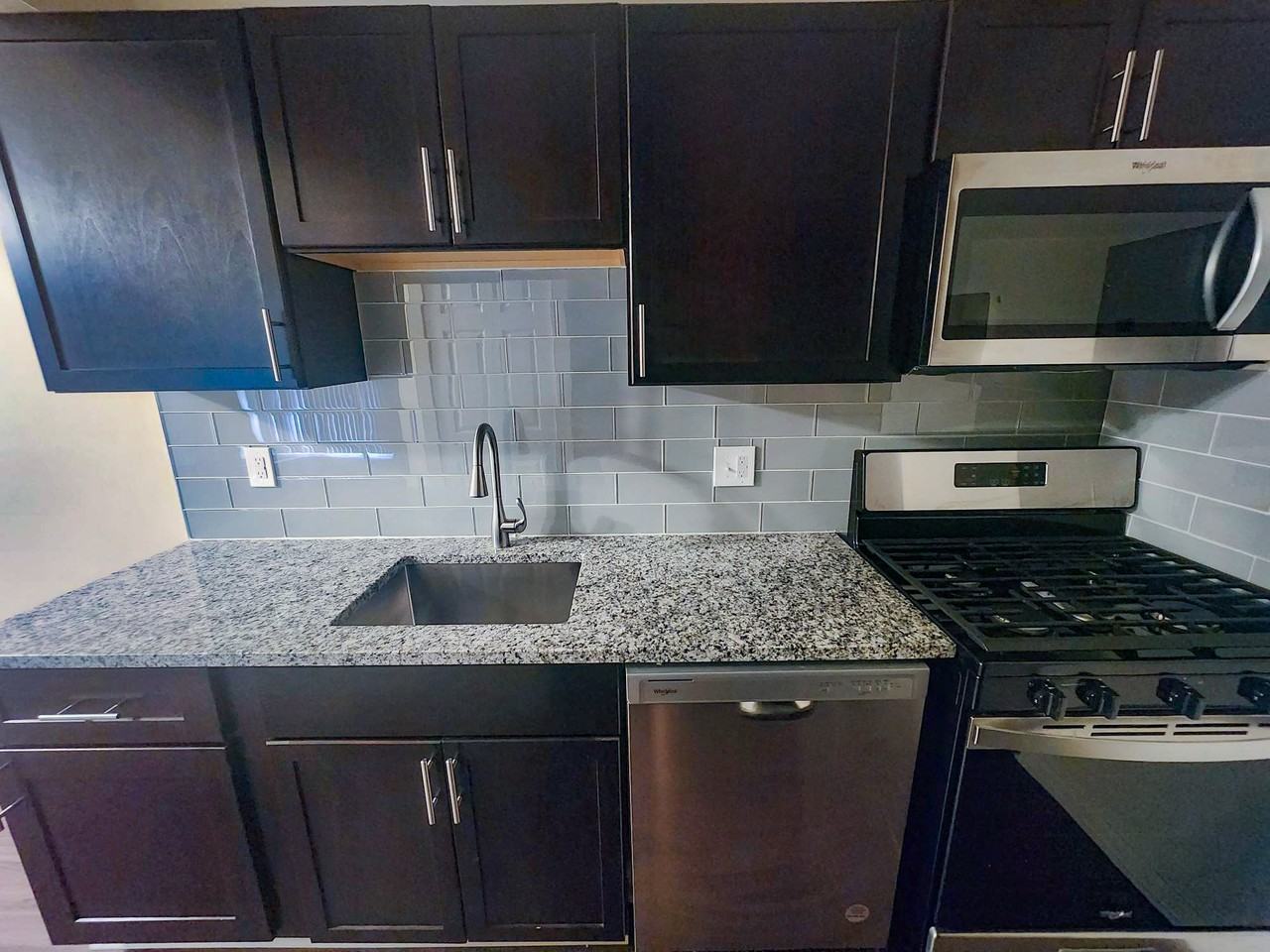 Bennington Crossings Apartment Homes - Photo 3 of 23