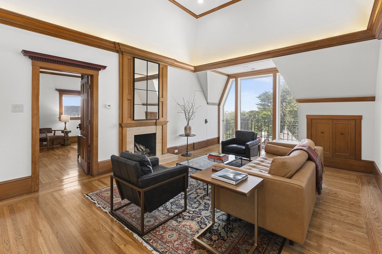 3135 Pacific Ave #6 - Photo 3 of 50