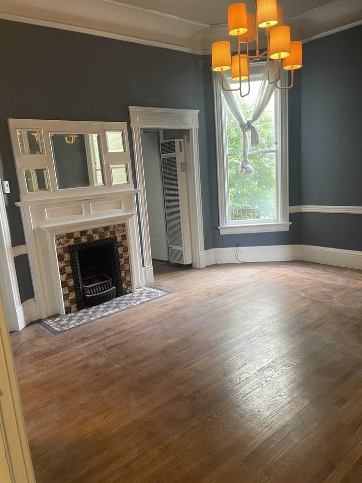 2816 Jackson St - Photo 3 of 11