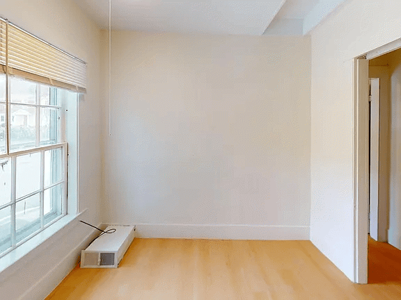 179 Bank Street Ext #2UPSTAIRS - Photo 2 of 6