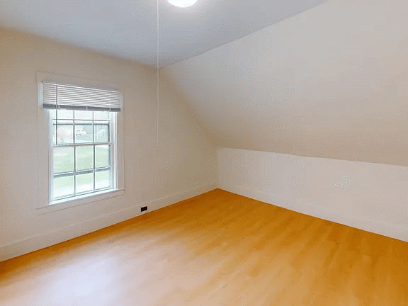 179 Bank Street Ext #2UPSTAIRS - Photo 3 of 6