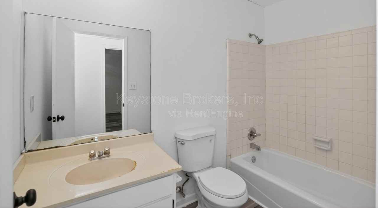 3208 Berrong Way - Photo 7 of 10