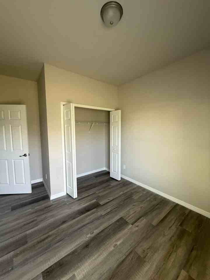 309 Panorama Ave - Photo 7 of 18