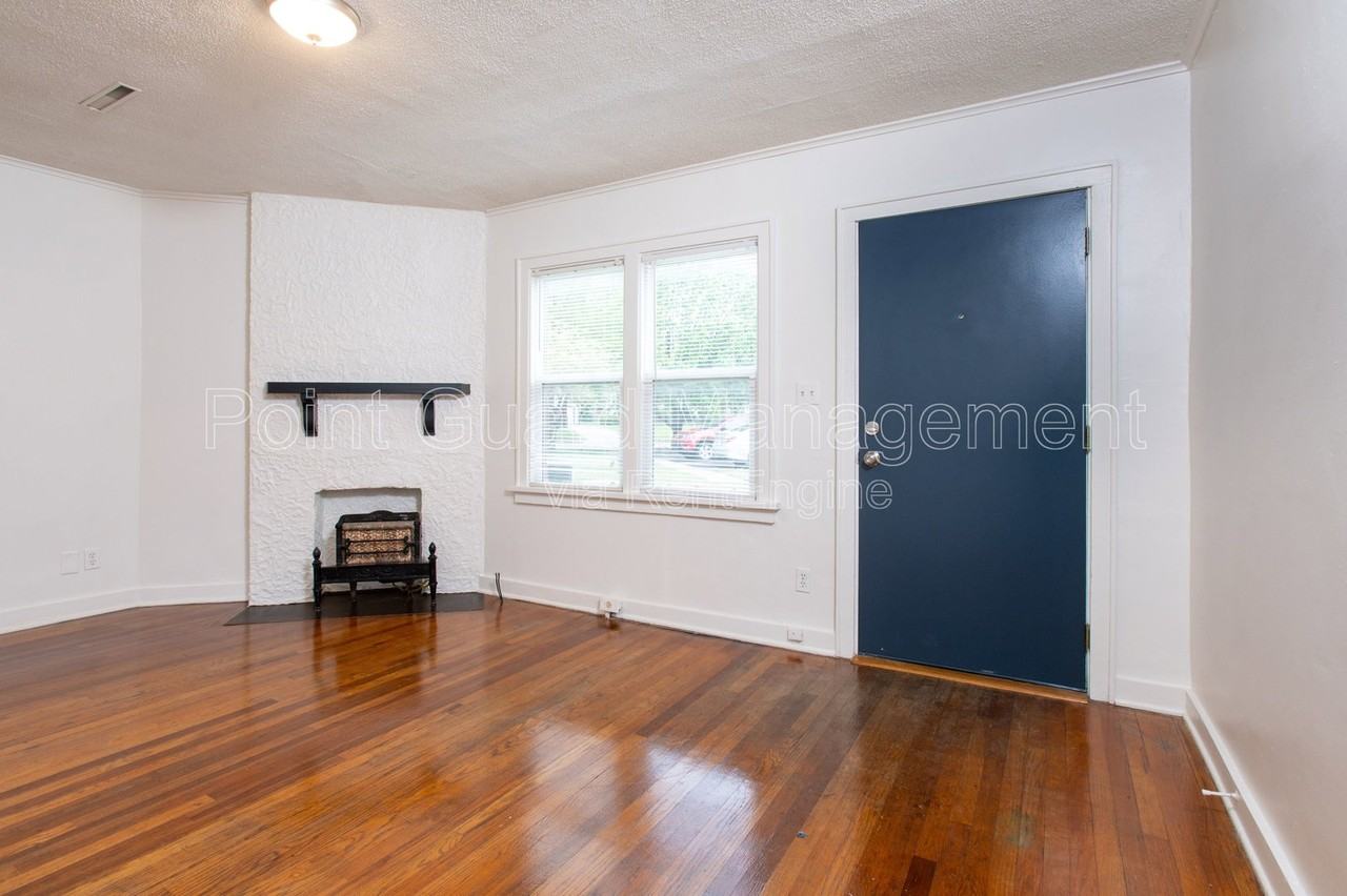 621 N Broadview St #613 - Photo 2 of 19