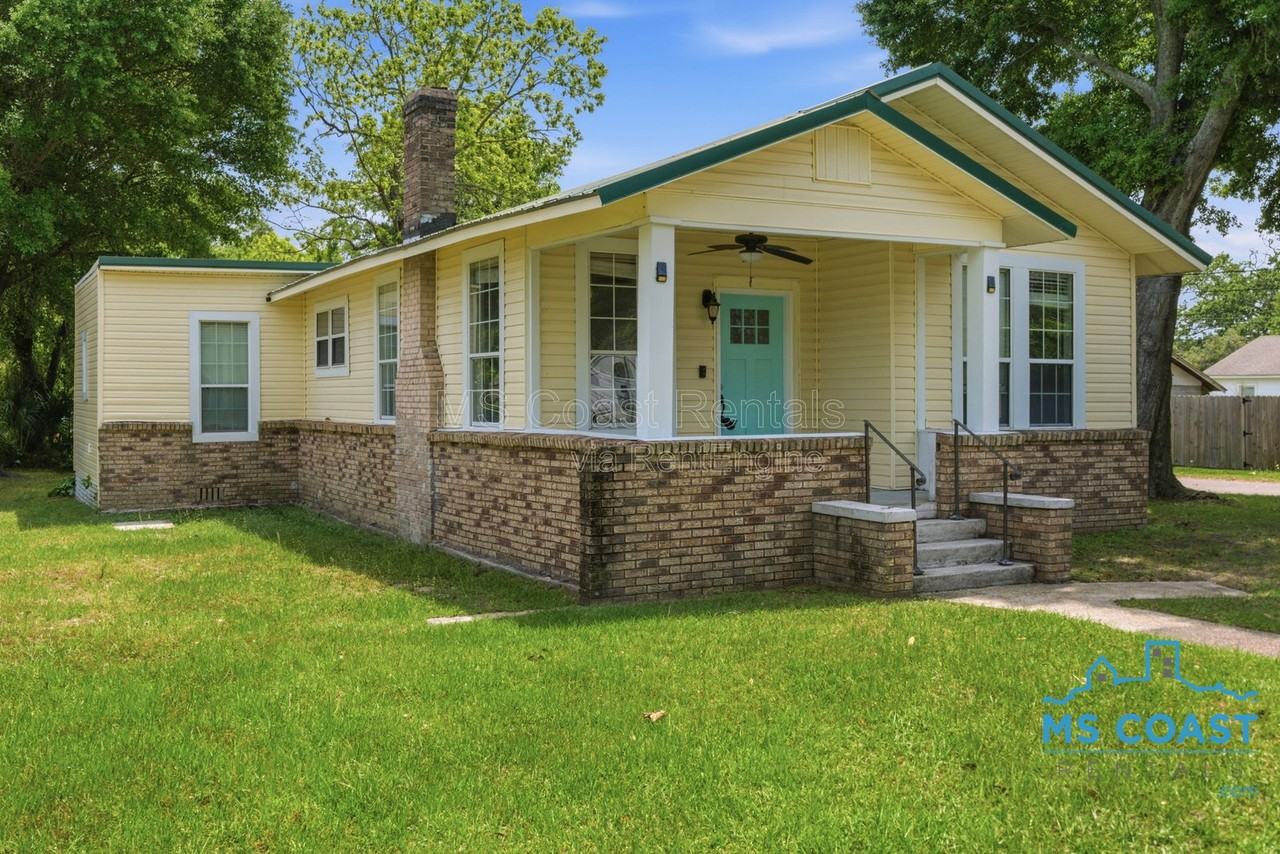 4319 Lewis St - Photo 2 of 25