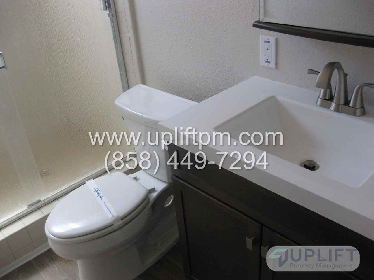 3239 Mission Blvd #08 - Photo 3 of 6