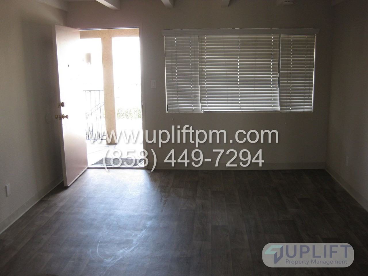 3239 Mission Blvd #08 - Photo 4 of 6