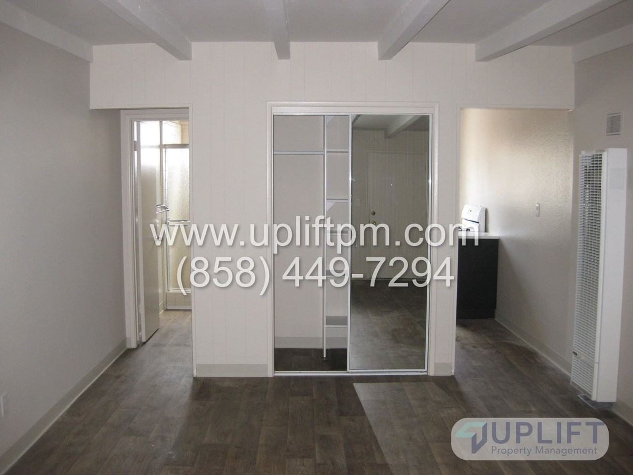 3239 Mission Blvd #08 - Photo 5 of 6