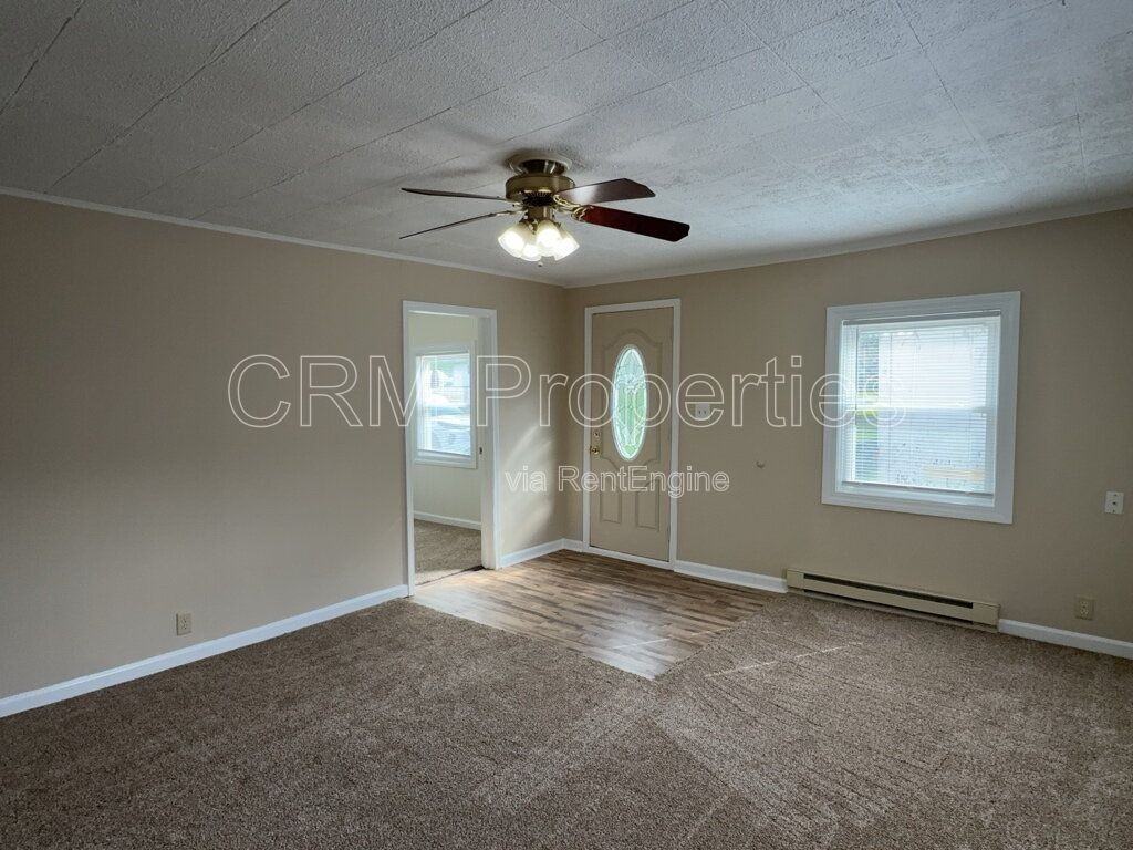 823 N Western Ave - Photo 4 of 17