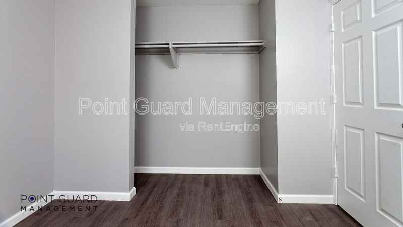 2110 E 16th St N #201 - Photo 6 of 10