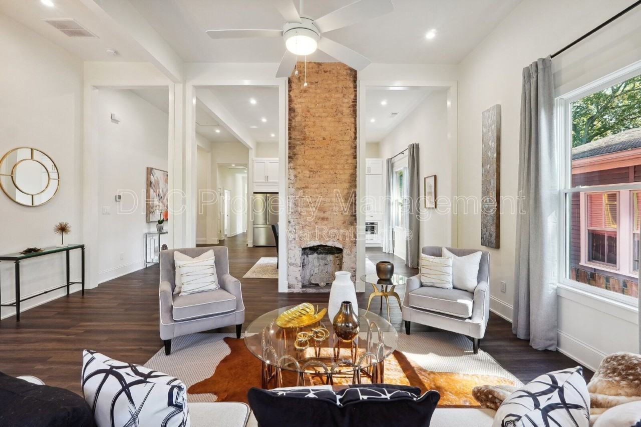 738 Highland Ave Ne - Photo 7 of 32