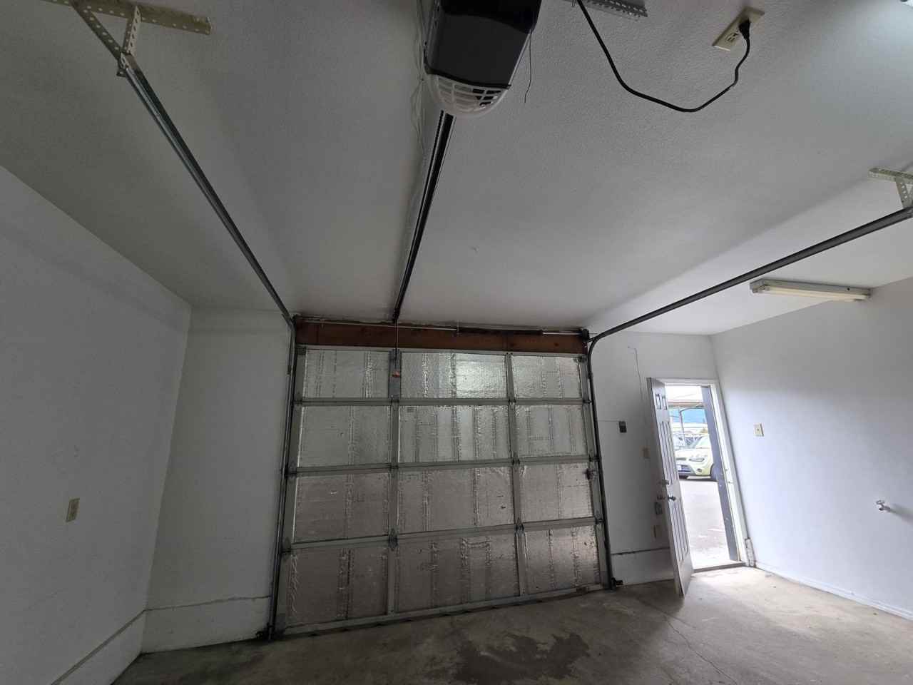 2037 Ne Stephens St - Photo 5 of 23