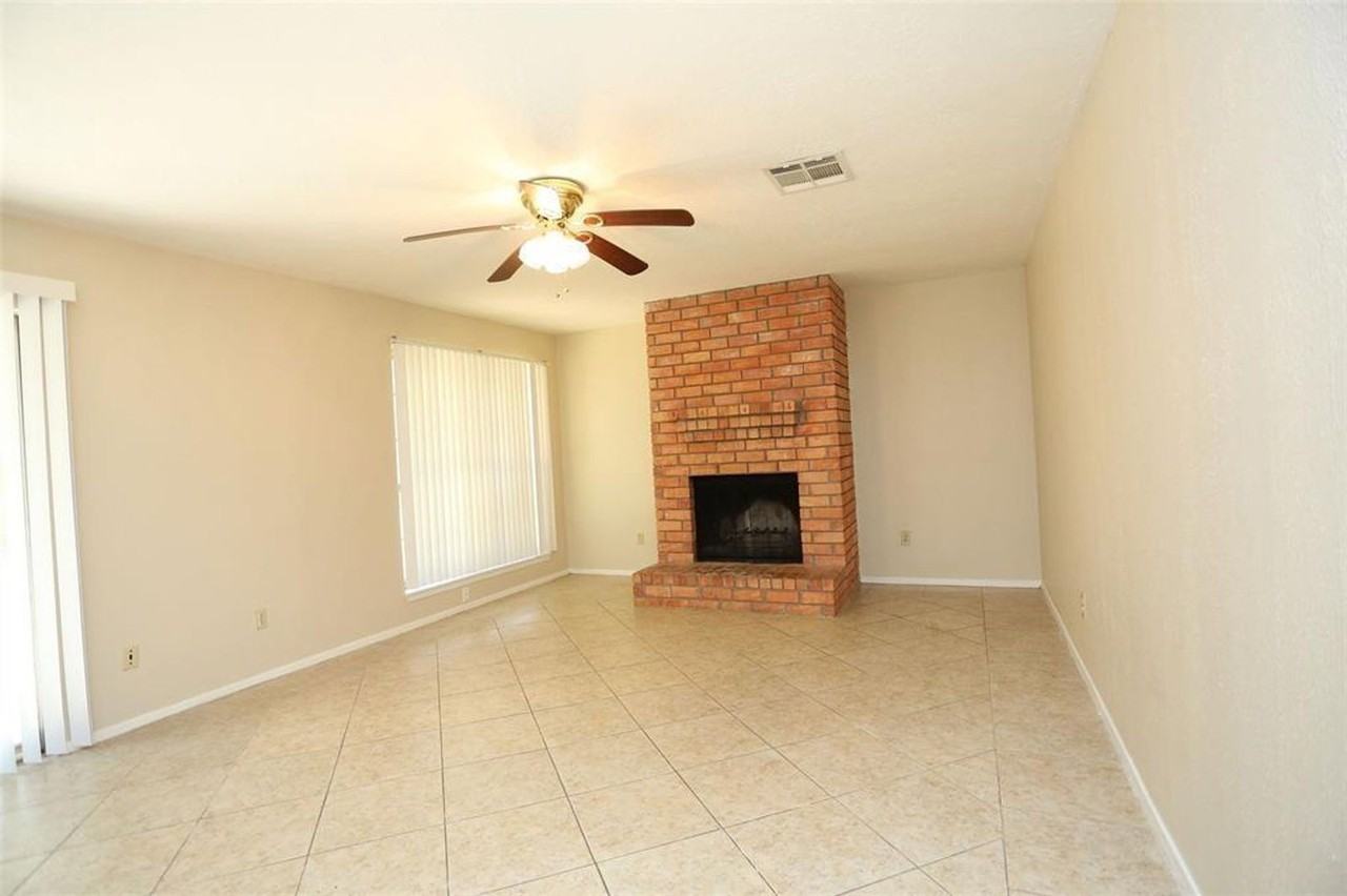 17510 Heritage Creek Ct - Photo 6 of 13