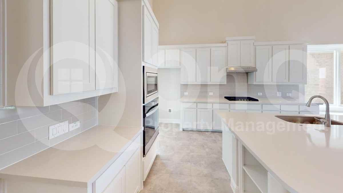 8407 Cornerstone Dr - Photo 3 of 25