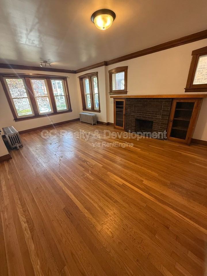 2926 N Avers Ave #1 - Photo 4 of 11