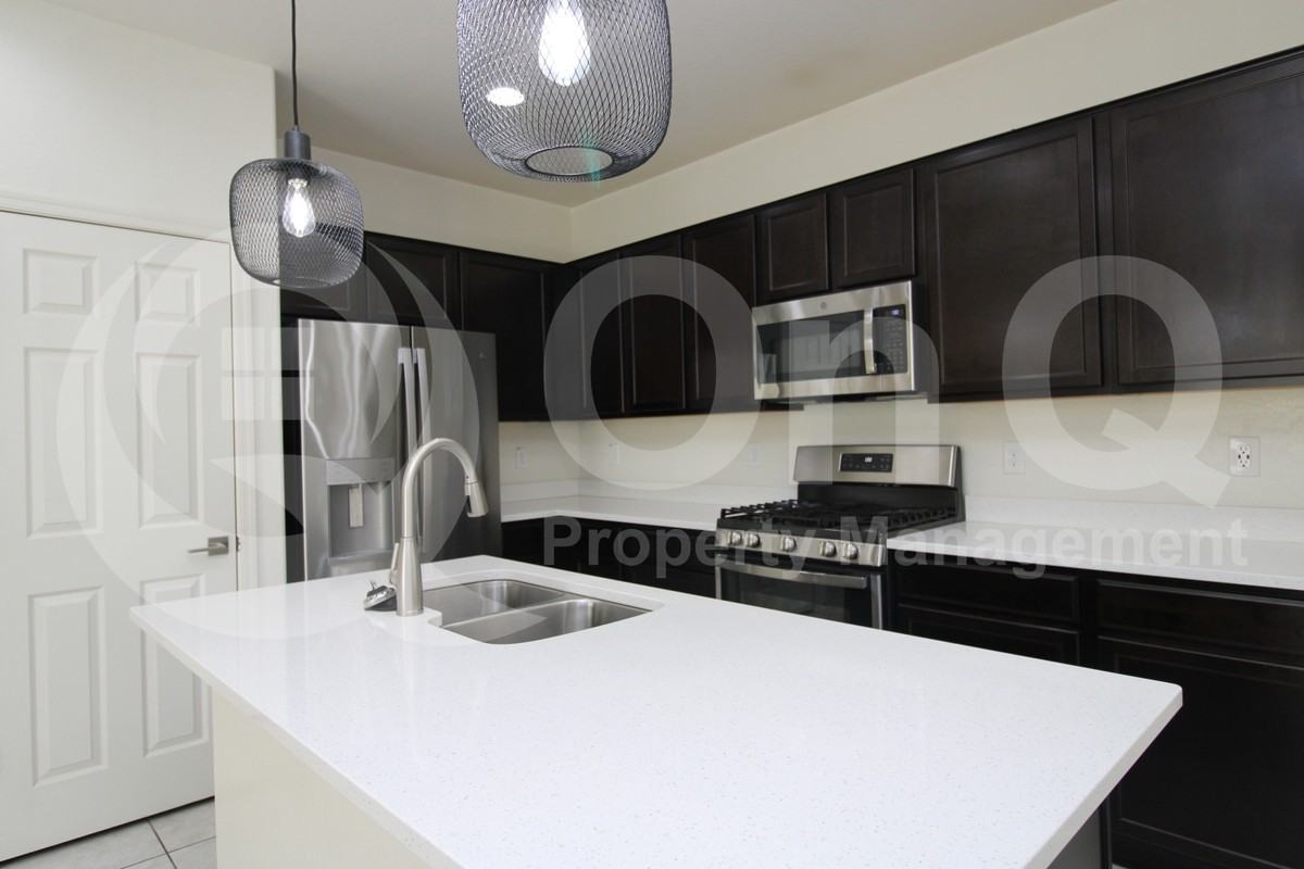 8223 E Inverness Ave - Photo 3 of 19