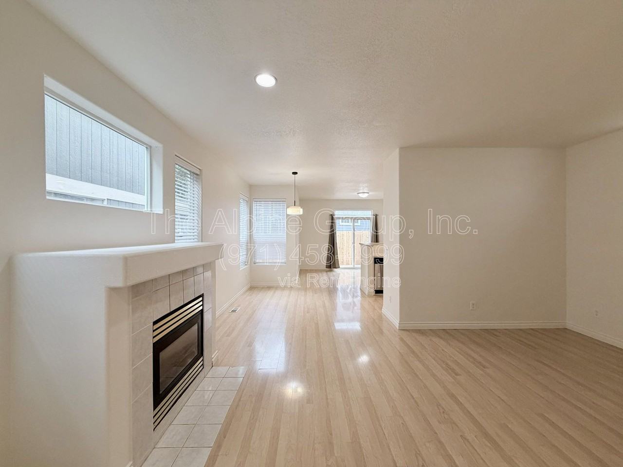 5817 Nw 174th Ave - Photo 2 of 24