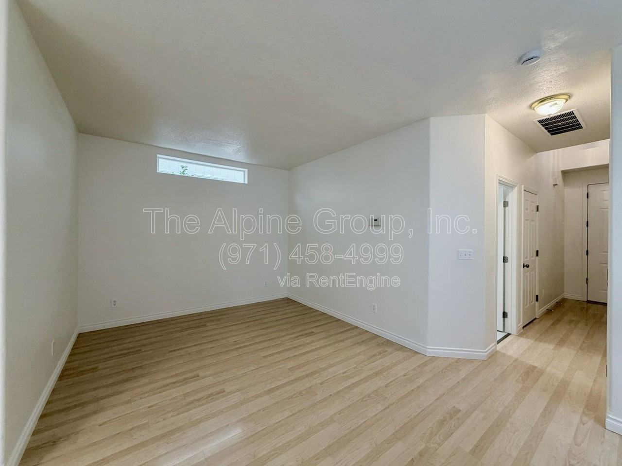 5817 Nw 174th Ave - Photo 4 of 24