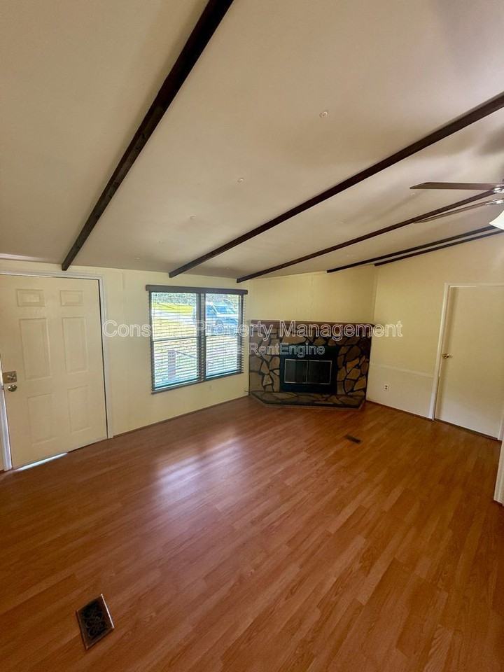 491 Johnny Cut Rd - Photo 6 of 31