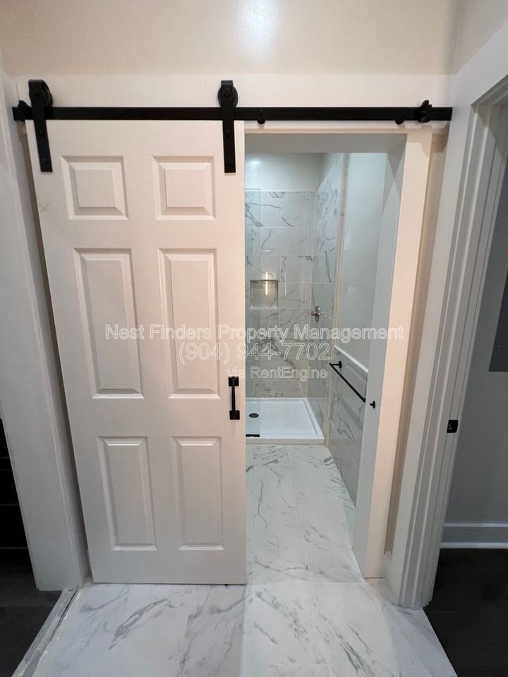1541 Riverside Ave #2 - Photo 5 of 15