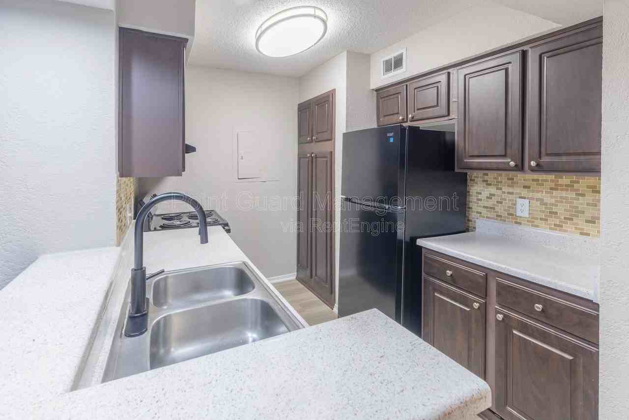 2260 Ridgmar Plz #65 - Photo 6 of 29