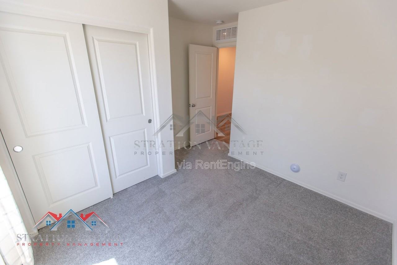 1474 W Inca Dr - Photo 7 of 33